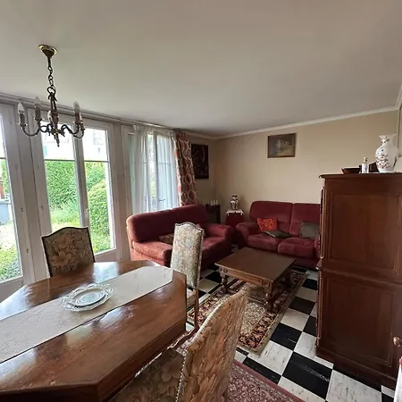 Deux à Confort, Calme Et Accès Rapide à Paris Villa *