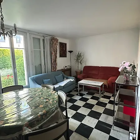 Deux A Confort, Calme Et Acces Rapide A Paris