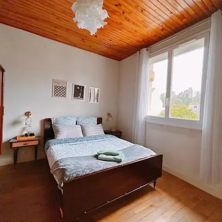 Deux à Confort, Calme Et Accès Rapide à Paris Villa